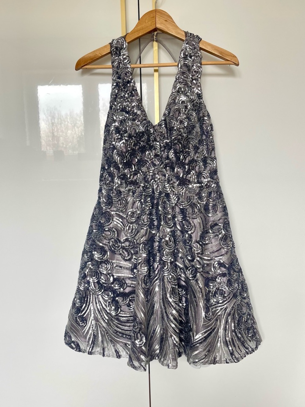 JVN By Jovani Silver sequin dress w/ pockets Medium - Picture 3 of 8